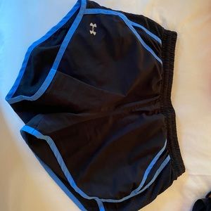 bundle of 4 under armour athletic shorts